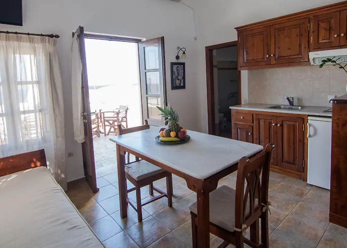 En Plo Boutique Οία