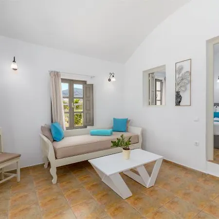 En Plo Boutique 4* Oia (Santorini)