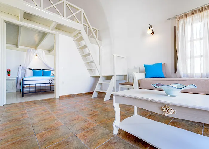 En Plo Boutique Апартаменты Ия