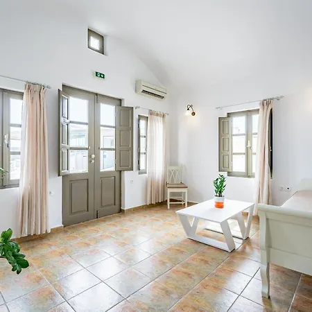 Aparthotel En Plo Boutique Oia (Santorini)