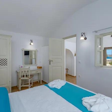 En Plo Boutique Oia (Santorini)