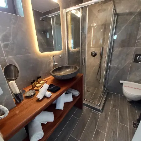 En Plo Boutique 4* Oia (Santorini)